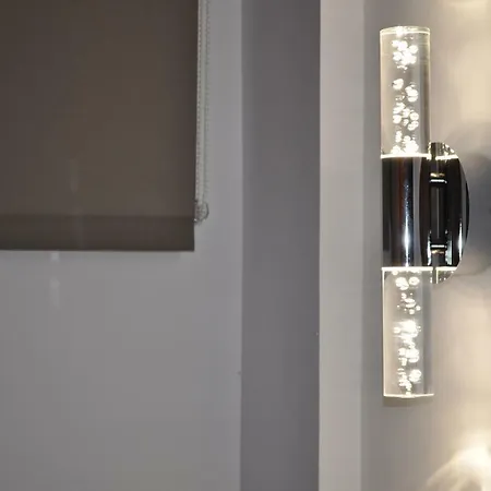 Premium Yumbo Wifi A/c Apartment