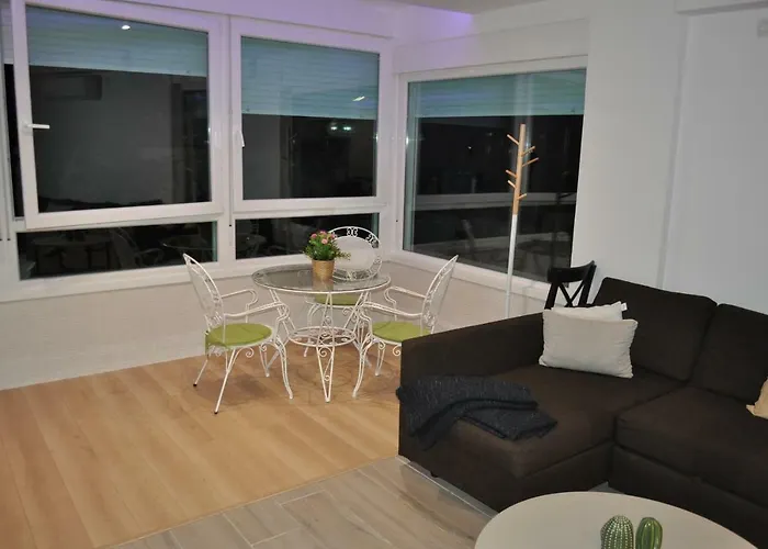 Premium Yumbo Wifi A/c *