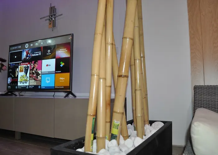 Premium Yumbo Wifi A/c דירה